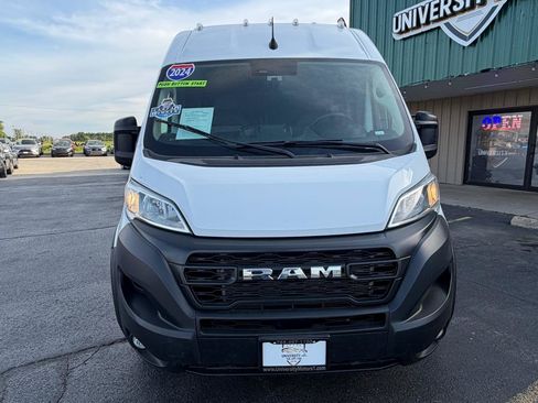Used 2024 RAM ProMaster 2500 w/ Convenience Group FWD image 8