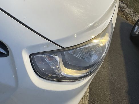 Used 2014 Hyundai Accent GLS image 8