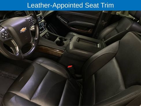 Used 2019 Chevrolet Suburban LT AWD/4WD image 10