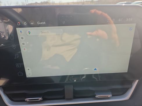 New 2026 Chevrolet Equinox LT w/ Convenience Package II image 17