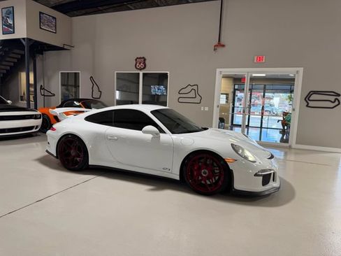 Used 2015 Porsche 911 GT3 w/ Sound Package Plus RWD image 45