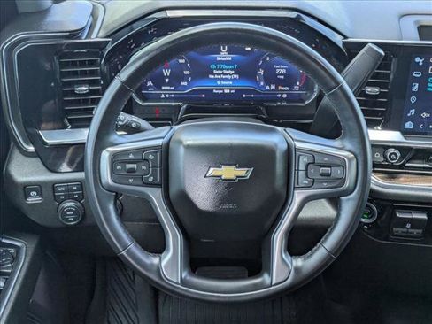 Used 2024 Chevrolet Silverado 1500 LT w/ Z71 Off-Road Package AWD/4WD image 13
