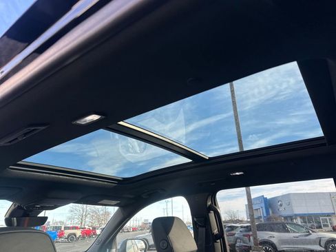 New 2026 Chevrolet Traverse RS w/ LPO, Floor Liner Package image 16