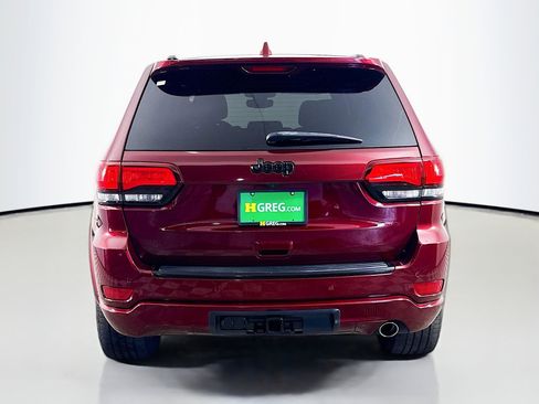 Used 2017 Jeep Grand Cherokee Altitude image 8