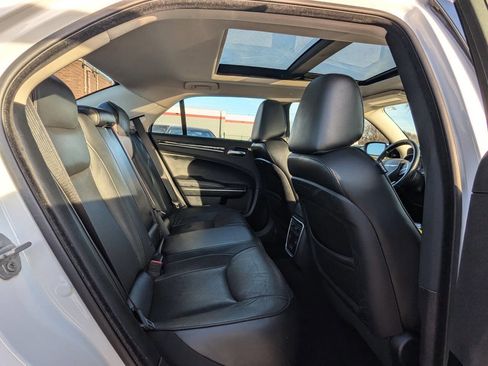 Used 2020 Chrysler 300 Limited image 14