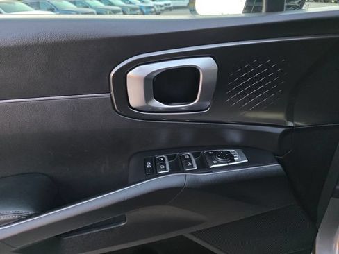 Certified 2023 Kia Sorento EX AWD/4WD image 28