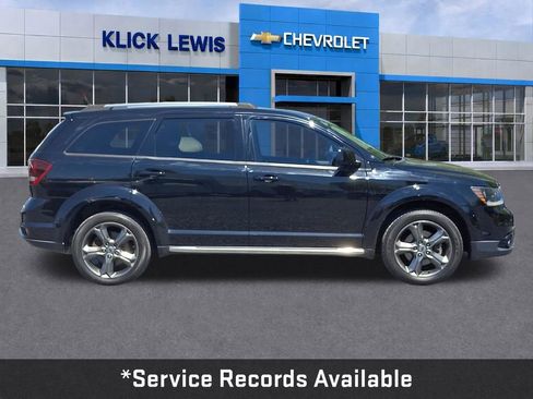 Used 2018 Dodge Journey Crossroad w/ Driver Convenience Group FWD image 9