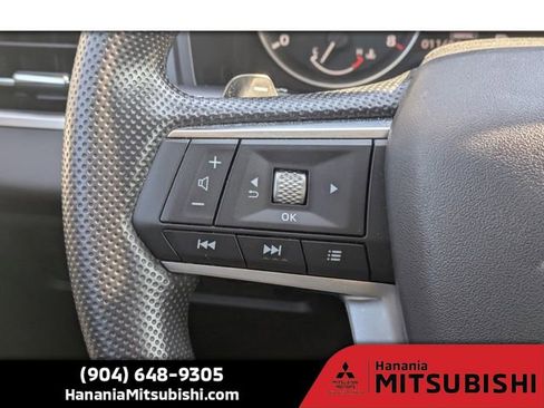 Used 2025 Mitsubishi Outlander ES image 25