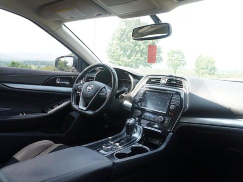 Used 2017 Nissan Maxima 3.5 S w/ Interior Lighting Package FWD image 22
