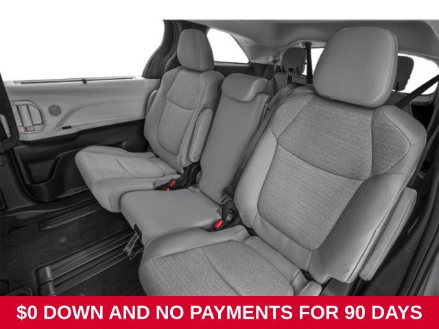 Used 2025 Toyota Sienna LE FWD image 12