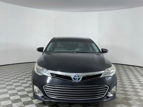 Used 2013 Toyota Avalon XLE Touring w/ Preferred Accessory Package FWD image 2
