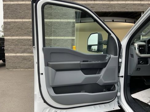 Used 2024 Ford F350 XL w/ Snow Plow Prep Package image 13