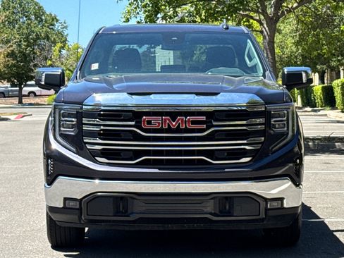 Used 2025 GMC Sierra 1500 SLT AWD/4WD image 10
