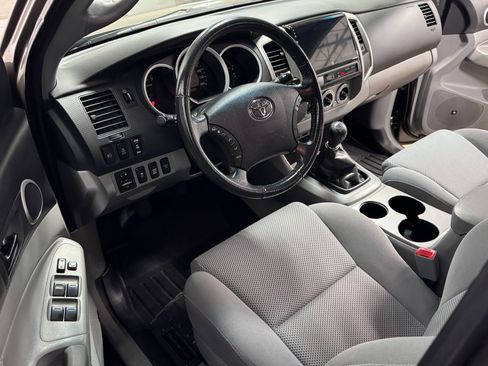 Used 2011 Toyota Tacoma 4x4 Double Cab w/ TRD Off-Road Pkg w/JBL Audio image 18