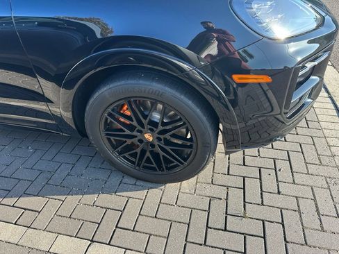 Used 2026 Porsche Cayenne S AWD/4WD image 4