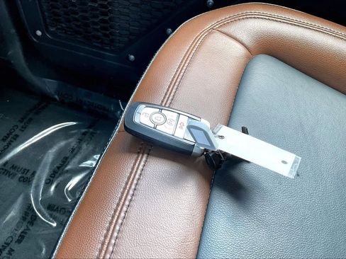 Used 2022 Ford Bronco Outer Banks AWD/4WD image 11