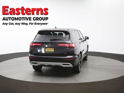 Used 2024 Mitsubishi Outlander SE AWD/4WD image 38