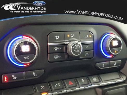 Used 2020 Chevrolet Silverado 1500 LT w/ All-Star Edition image 29