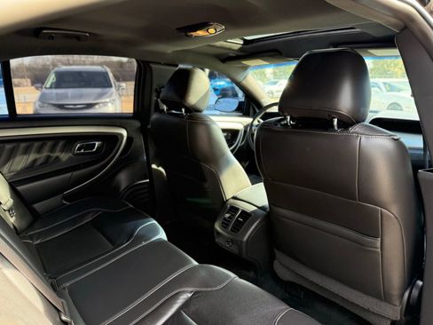 Used 2018 Ford Taurus SEL w/ Equipment Group 201A image 23
