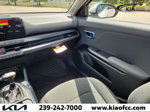 New 2026 Kia K4 LXS image 16