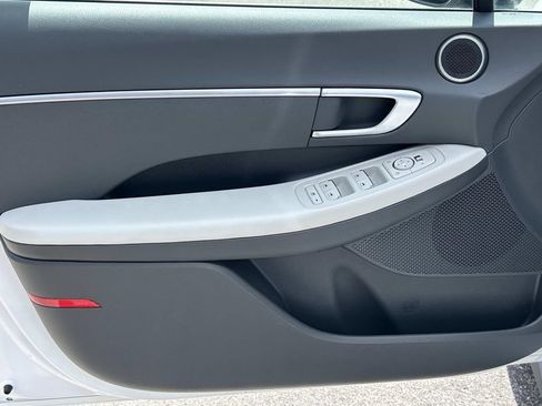 Certified 2025 Hyundai Sonata SE FWD image 15