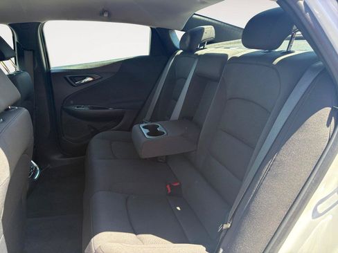 Used 2023 Chevrolet Malibu LT FWD image 13