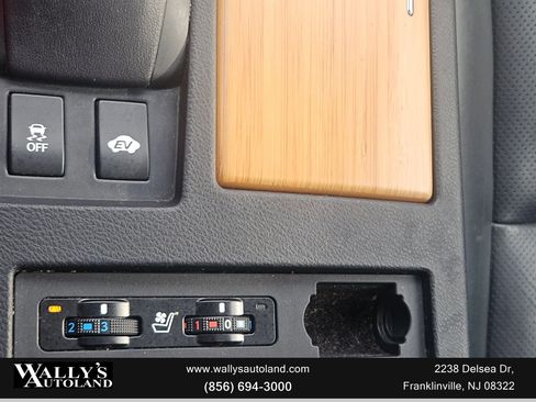 Used 2015 Lexus RX 450h AWD image 30