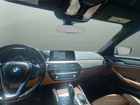 Used 2018 BMW 540i RWD image 26