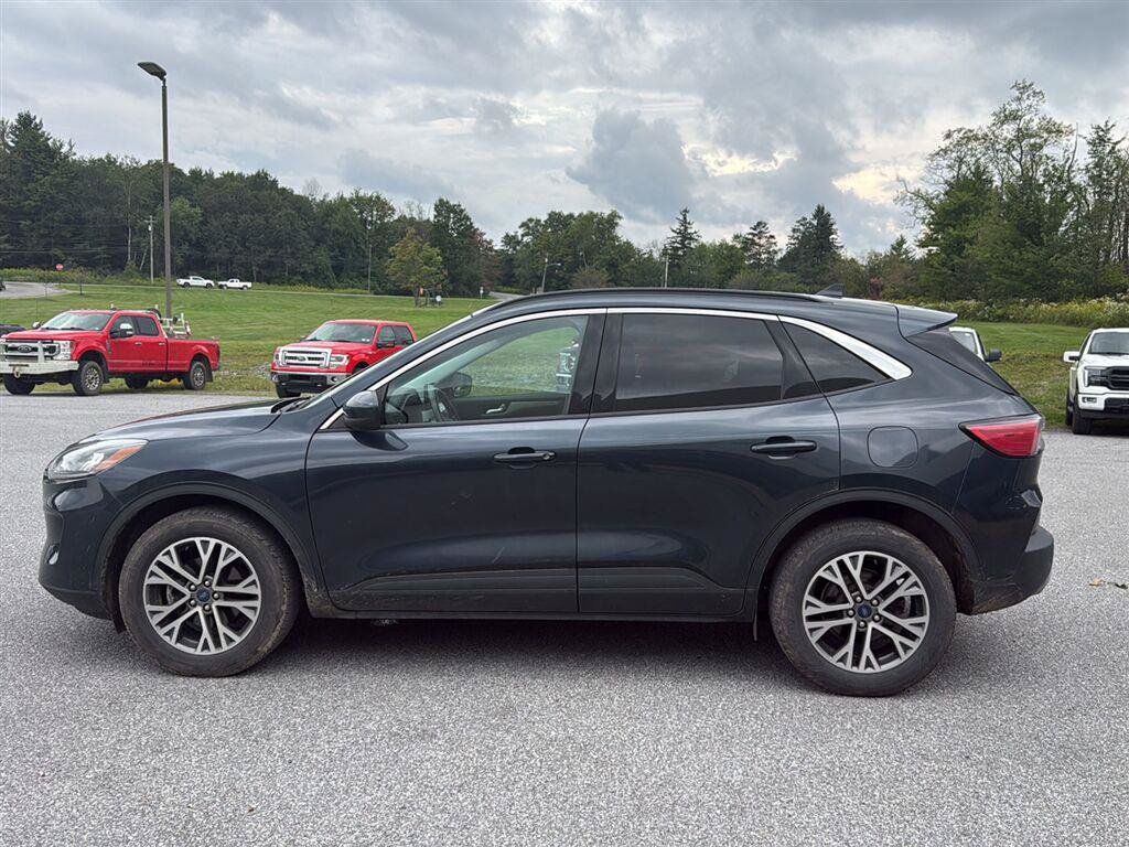 Certified 2022 Ford Escape SEL w/ Class II Trailer Tow Package AWD/4WD image 8