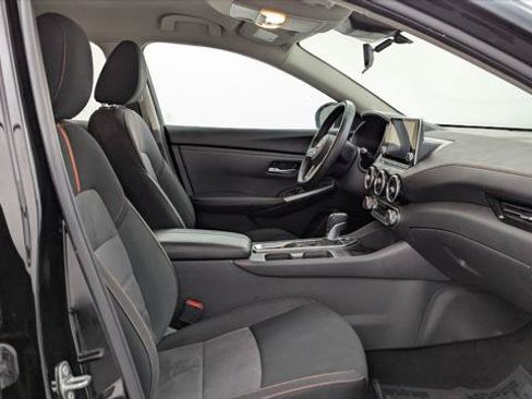 Used 2025 Nissan Sentra SR FWD image 21