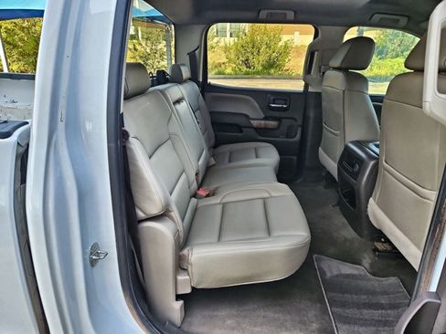Used 2018 GMC Sierra 1500 SLT w/ SLT Premium Package AWD/4WD image 19