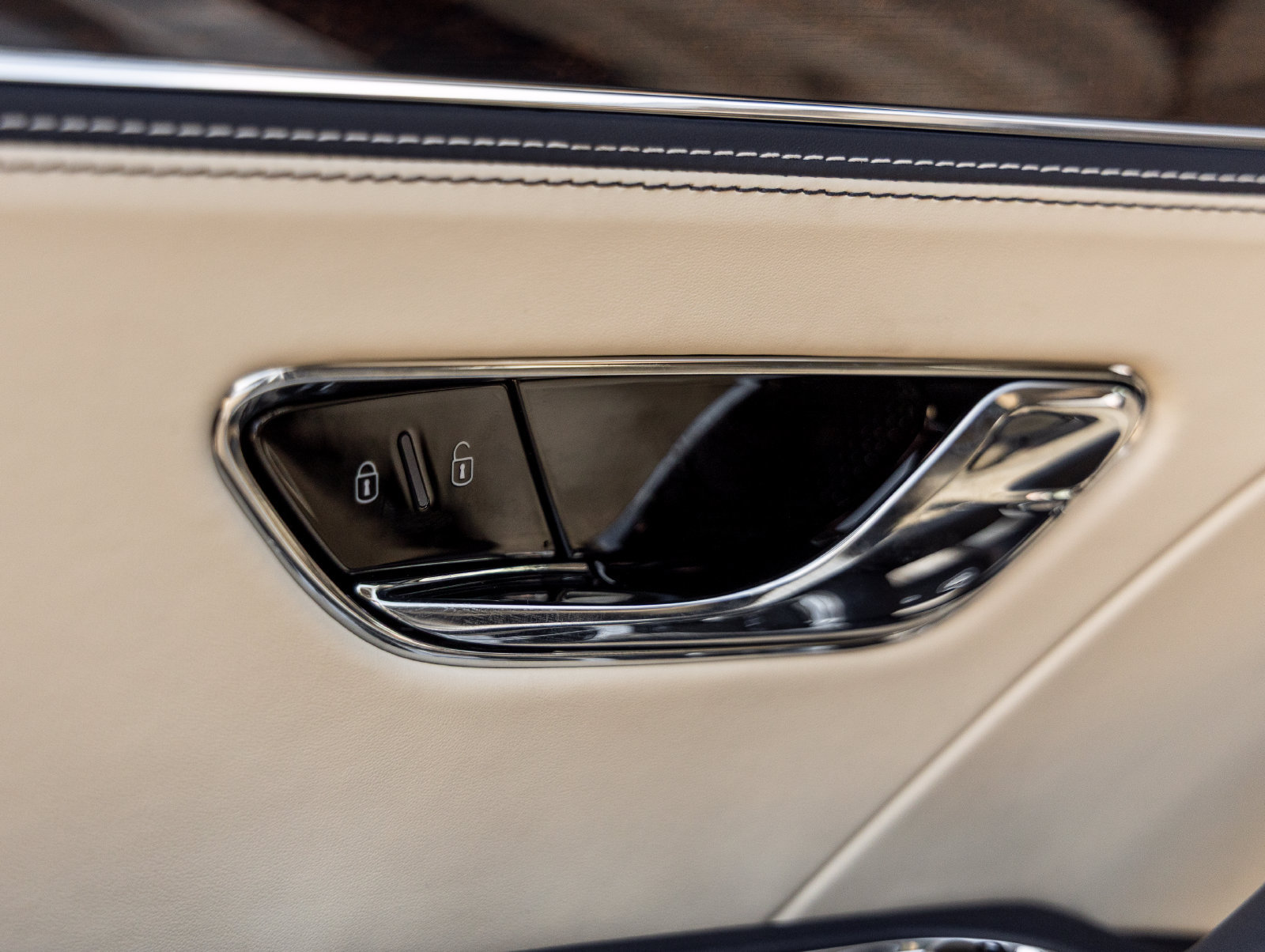 Used 2026 Bentley Flying Spur V8 AWD/4WD image 23