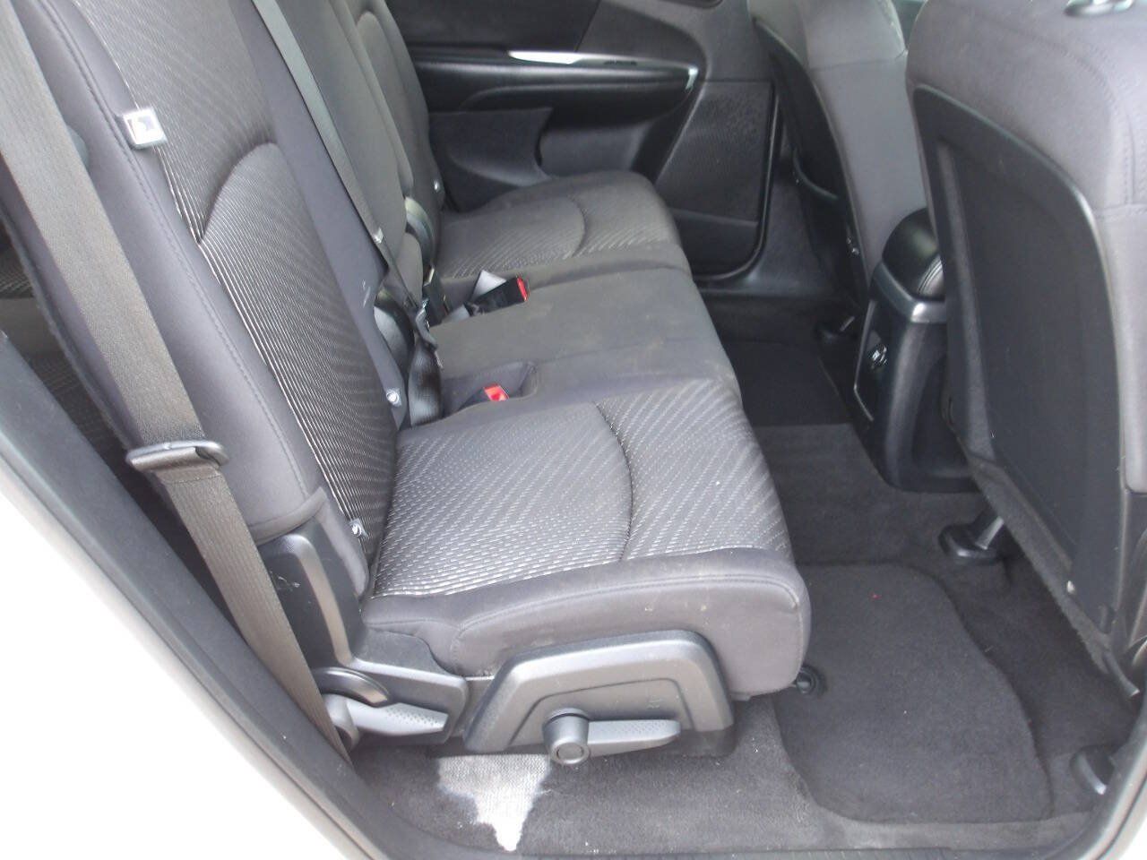 Used 2013 Dodge Journey SXT w/ Flexible Seating Group AWD/4WD image 21