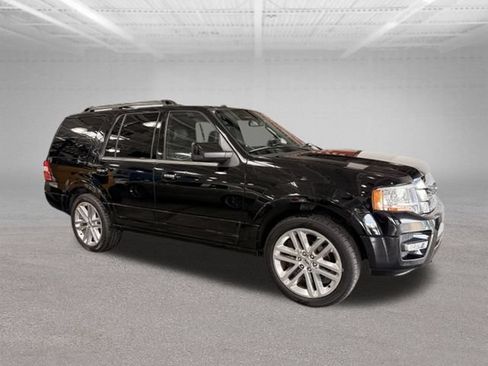 Used 2017 Ford Expedition Limited w/ Equipment Group 301A AWD/4WD image 26