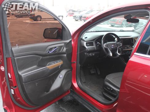 Used 2019 GMC Acadia SLE w/ Driver Alert Package I image 10