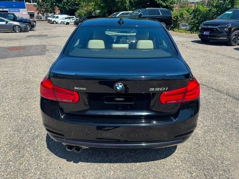 Used 2017 BMW 330i xDrive Sedan AWD/4WD image 5