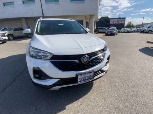 Used 2021 Buick Encore GX Select image 3