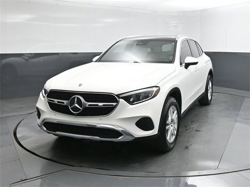 New 2025 Mercedes-Benz GLC 300 image 30