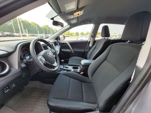 Used 2016 Toyota RAV4 LE AWD/4WD image 14