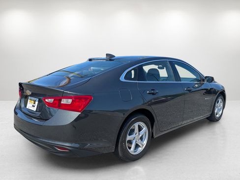 Used 2017 Chevrolet Malibu LS image 5