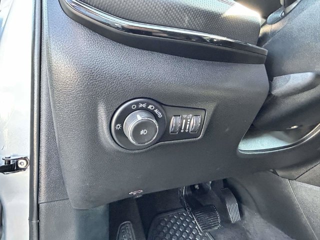 Used 2026 Jeep Compass Trailhawk AWD/4WD image 22