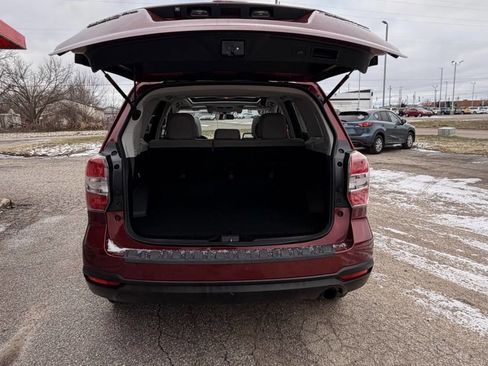 Used 2015 Subaru Forester 2.5i Limited image 12
