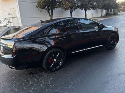 Used 2014 Cadillac XTS Premium image 4