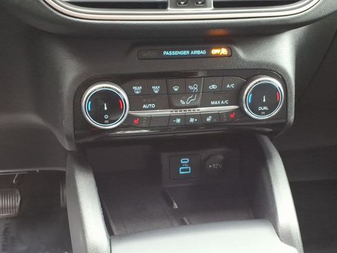 Used 2022 Ford Escape SEL w/ SEL Stealth AWD Package image 16