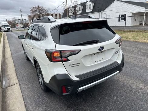 Used 2022 Subaru Outback Touring image 14