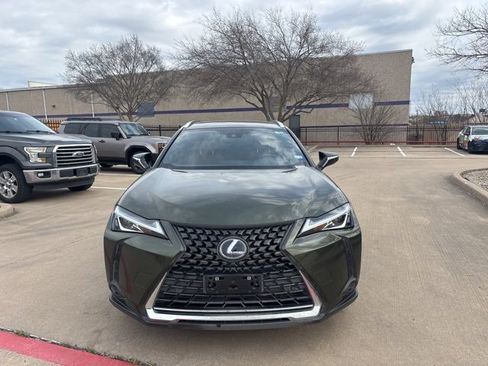 Used 2022 Lexus UX 250h w/ Premium Package image 2