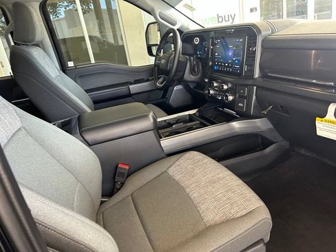 Used 2025 Ford F350 Lariat w/ Lariat Ultimate Package AWD/4WD image 29