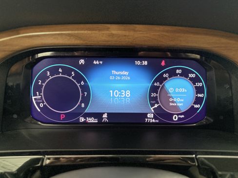 Used 2025 Volkswagen Atlas SE w/ Black Wheel Package image 17