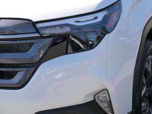 Certified 2026 Subaru Forester Premium AWD/4WD image 9