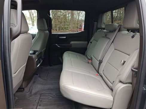 Used 2022 GMC Sierra 1500 SLT w/ SLT Premium Package image 10